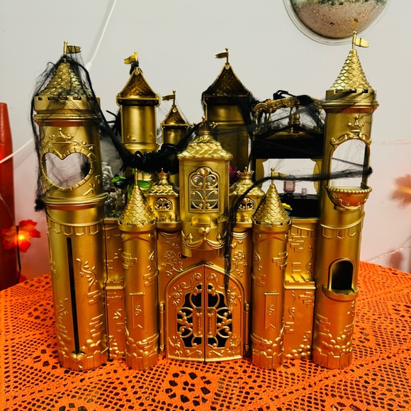 CUSTOM MADE Massive Gold Haunted Dollhouse - Picture 15 of 16